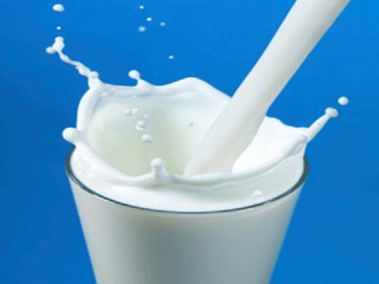 تولید روزانه ۸۰ تن شیرخام در کشت، صنعت و دامپروری پگاه سلماس