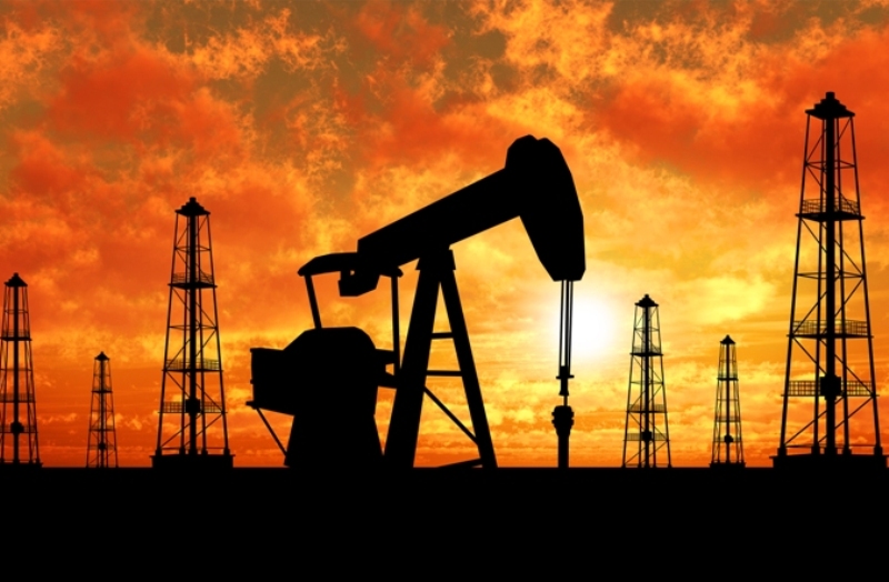 امضای هفت قرارداد جدید نفتی با طرف های داخلی و خارجی تا ۶ماه آتی