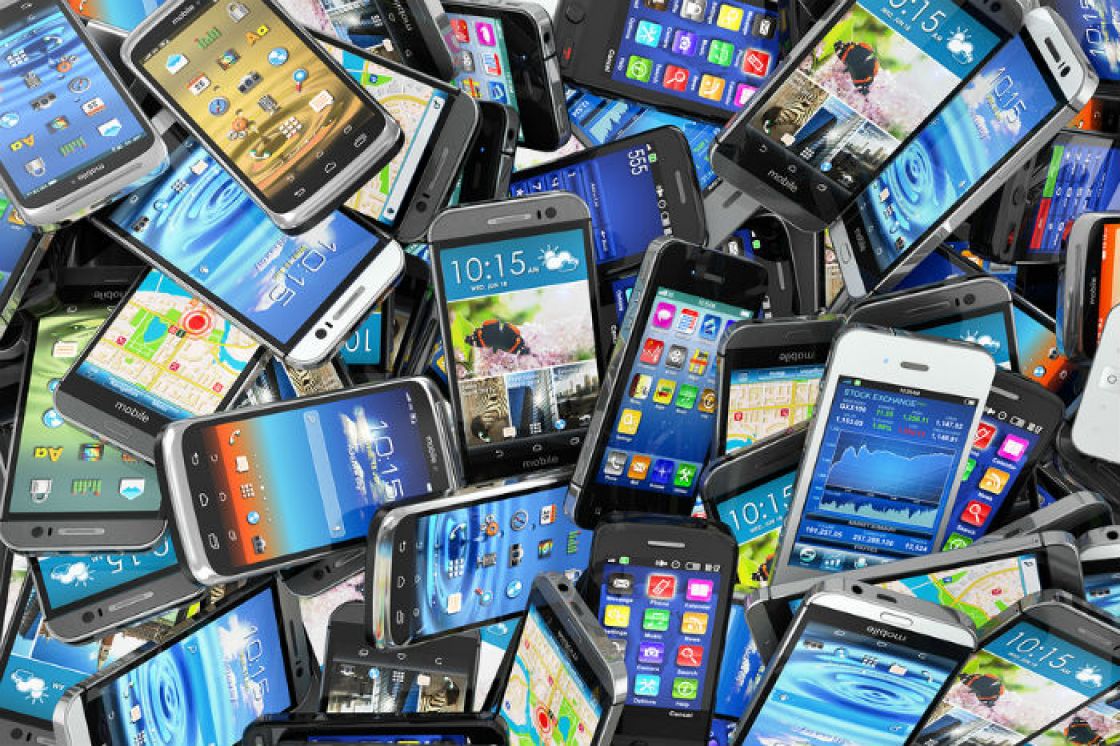 واردات بیش از ۷۳۶۰۰۰ دستگاه گوشی تلفن همراه
