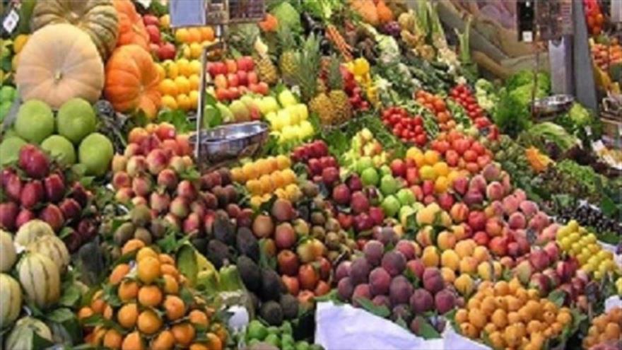 تبانی  در توزیع  میوه‌های قاچاق