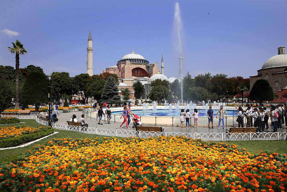 ۴۰ میلیون گردشگر خارجی امسال به ترکیه سفر می کنند