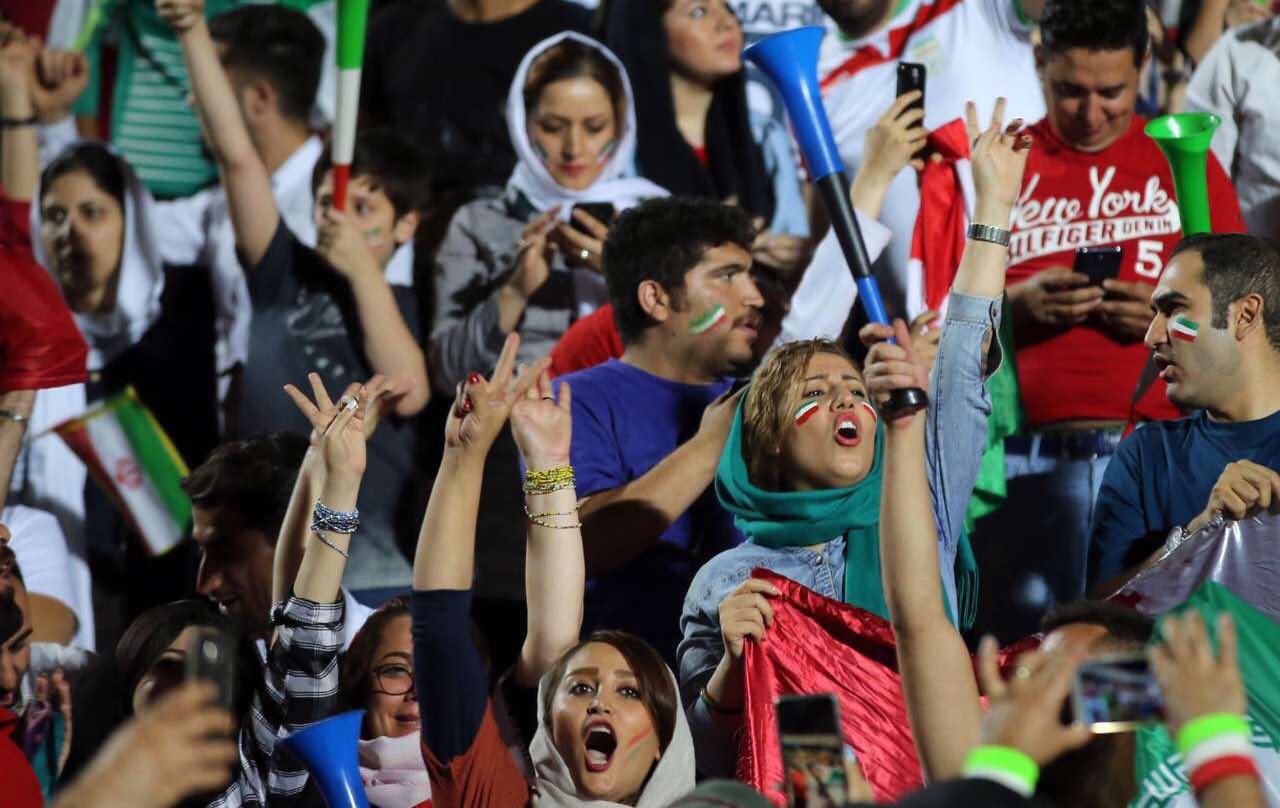 پخش بازی ایران و اسپانیا در ورزشگاه آزادی
