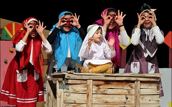 تئاتر کودک و نوجوان و ضرورت نگاه آینده‌نگرانه