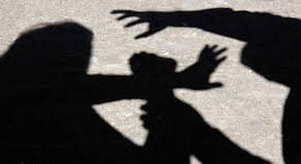 ۱۰۹۳ مورد همسرآزاری و کودک‌آزاری در استان مرکزی گزارش شد