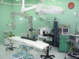 بهره‌برداری از ۲ بیمارستان خیرساز در فارس با حضور وزیر بهداشت