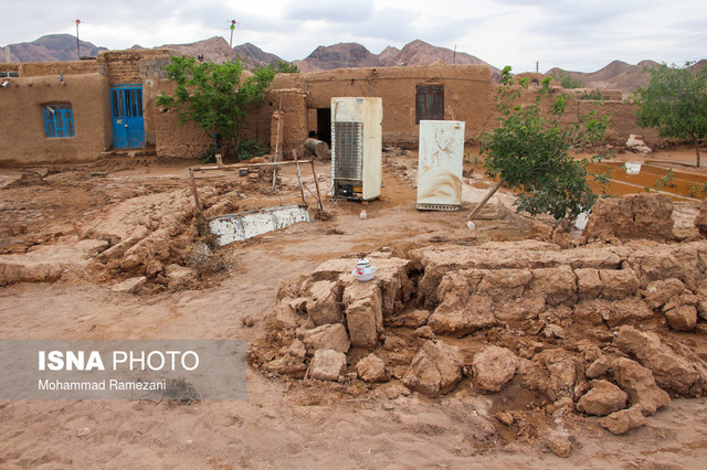 وقوع سیل در ۴ روستای شهمیرزاد/ بازشدن راه روستای چاشم