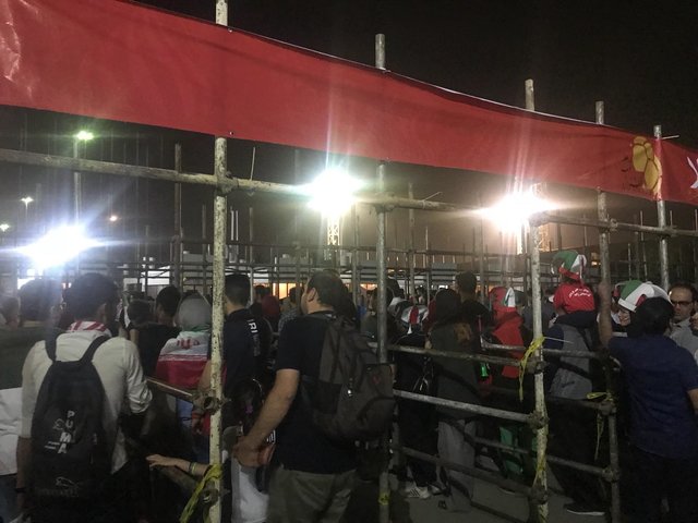 تدابیر امنیتی در ورزشگاه آزادی پیش از آغاز دیدار ایران و پرتغال