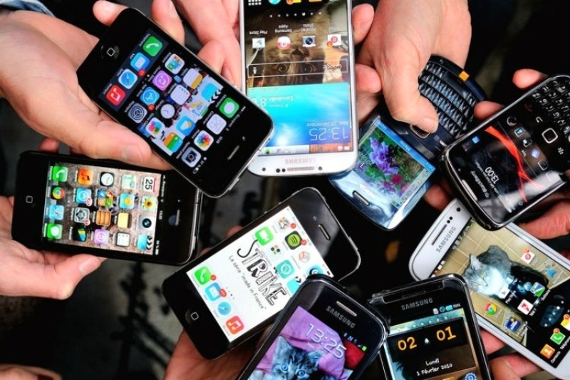 واردات بیش از یک میلیون گوشی تلفن همراه در ۳ ماه نخست امسال