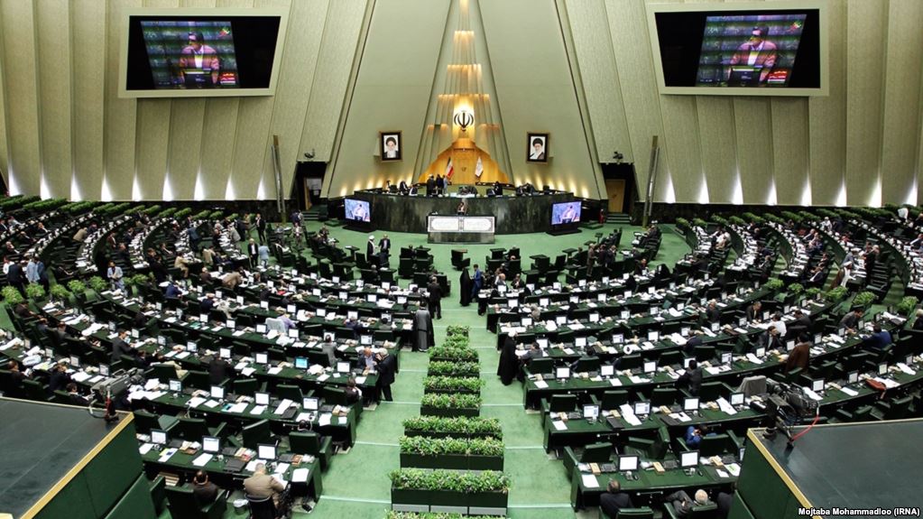 مجلس از پاسخ‌های «علوی» درباره دستگیری مدیران کانال‌های تلگرامی قانع شد