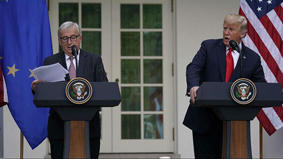 رئیس‌جمهور آمریکا بامداد پنجشنبه از توافق با رئیس کمیسیون اروپا برای حل و فصل مناقشات فیمابین بر سر تعرفه‌های فولاد و آلمینیوم خبر داد.