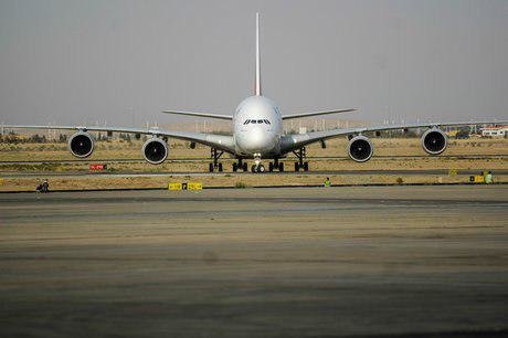 استاندار لرستان:وضعیت پروازهای فرودگاه خرم‌آباد قابل‌قبول نیست