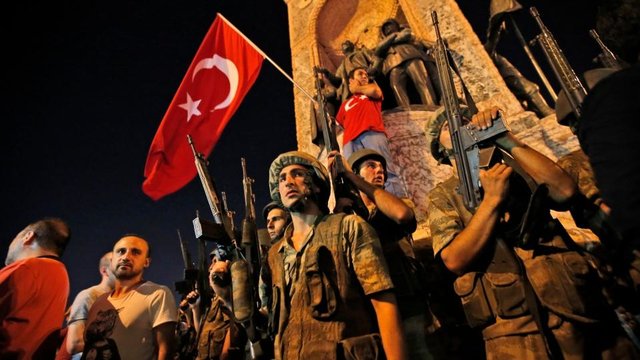 ۲۷۱ سرباز دیگر در ترکیه دستگیر شدند