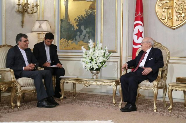پیام کتبی حسن روحانی به رییس‌جمهور تونس تسلیم شد