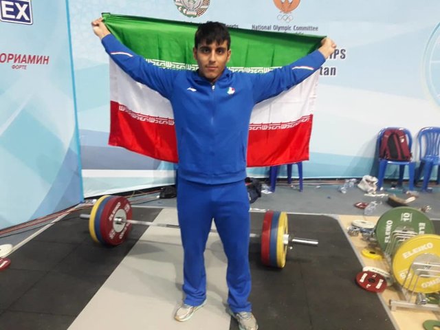 وزنه بردار جوان ایران: بیماری نگذاشت به خواسته‌ام در مسابقات جوانان جهان برسم