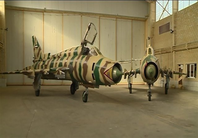رونمایی از ۱۰ فروند جنگنده‌ی سوخو ۲۲ بهینه‌سازی شده در شیراز