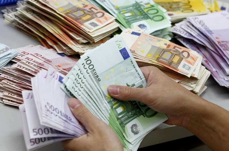 جزئیات تصمیم مهم دولت برای بازگشت ارز پتروشیمی‌ها
