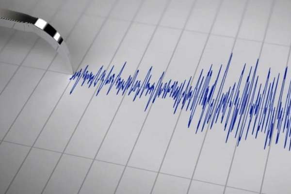 زلزله ۴.۹ ریشتری اصفهان را لرزاند