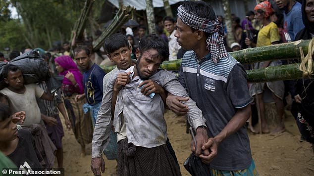 پامپئو “پاکسازی قومی شنیع” روهینجایی‌ها در میانمار را محکوم کرد