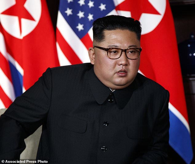 رهبر کره شمالی تحریم‌های “راهزنانه” آمریکا را مورد انتقاد قرار داد