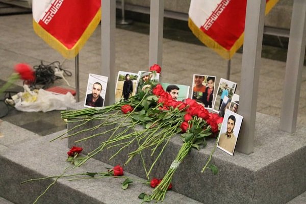 برگزاری مراسم گرامیداشت یاد شهدای حادثه تروریستی اهواز در مترو