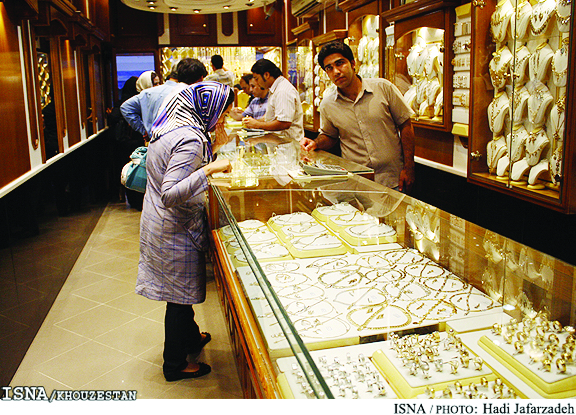 ذخایر ۲۰۰ تنی طلای ایرانی‌ها  در منازل