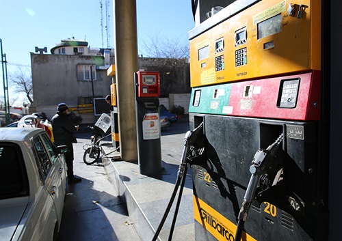 کارت هوشمند سوخت راهکاری مناسب برای مدیریت مصرف بنزین است