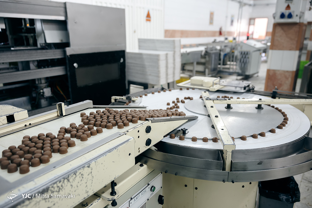 زمین‌گیری   شکلات‌سازی   با    بخشنامه‌های   ارزی