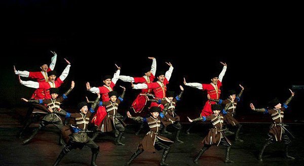 اولین مرکز تخصصی آموزش حرکات نمایشی آئینی بومی آذربایجان یا ساز های گارمون-ناغاره-آواز آذربایجانی در موسسه علوی با ۹۰درصد تخفیف