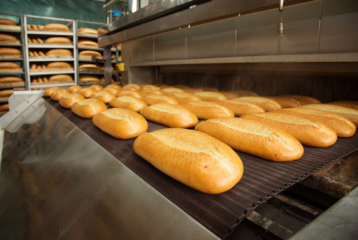 تولیدکنندگان نان صنعتی مشکل آرد دارند