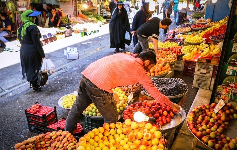 تامین هزینه های انبارداری میوه عید از جیب مردم