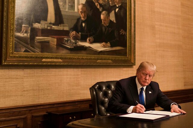 دونالد ترامپ وضعیت اظطراری در رابطه با ایران را برای یک سال دیگر تمدید کرد