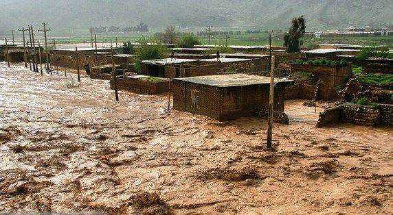 تخریب ۲۵۰۰ واحد صنفی در شهرستان پلدختر