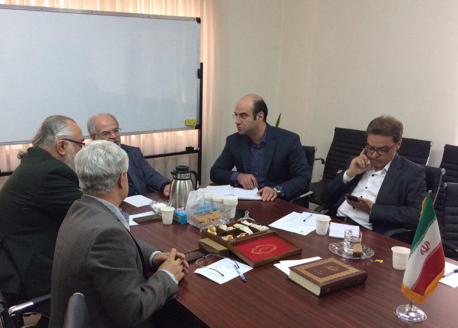 چهل و چهارمین نشست تخصصی کمیسیون توسعه بازرگانی بنیاد امید ایرانیان برگزار شد