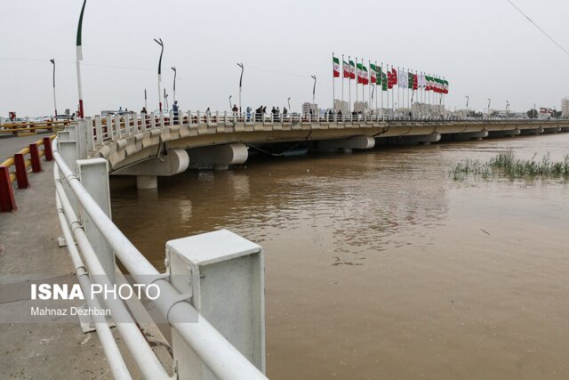 معاون خدمات شهری شهرداری اهواز: پلهای اهواز زیر آب نمی روند
