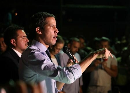 قانونگذاران وفادار به مادورو، خواستار پیگرد گوآیدو شدند