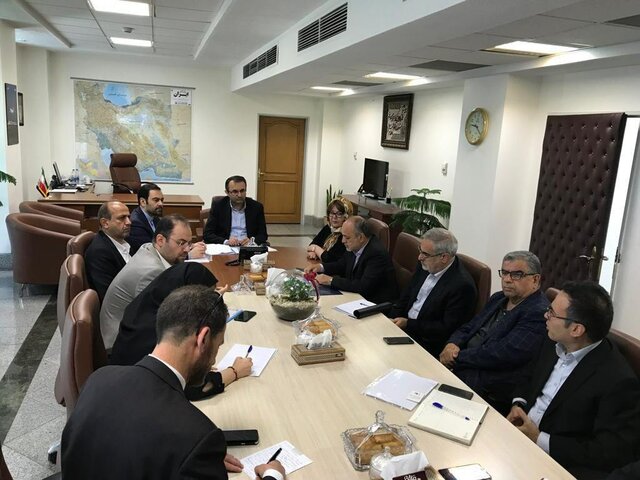 نشست بررسی ساخت آزاد راه شمال جنوب بین ایران و ارمنستان با حضور سفیر کشورمان در ایروان