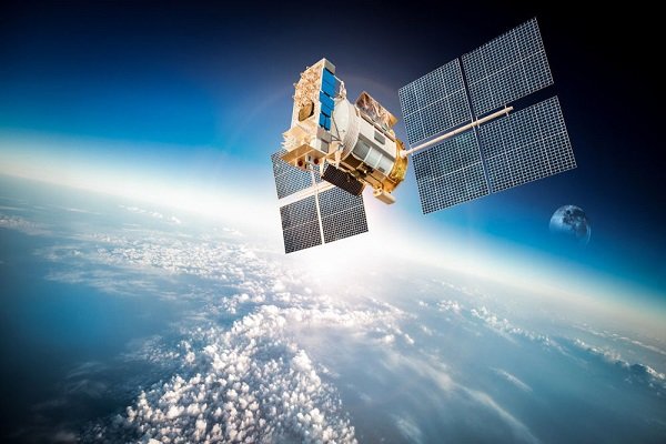 ساخت و پرتاب ماهواره به بخش خصوصی واگذار می شود