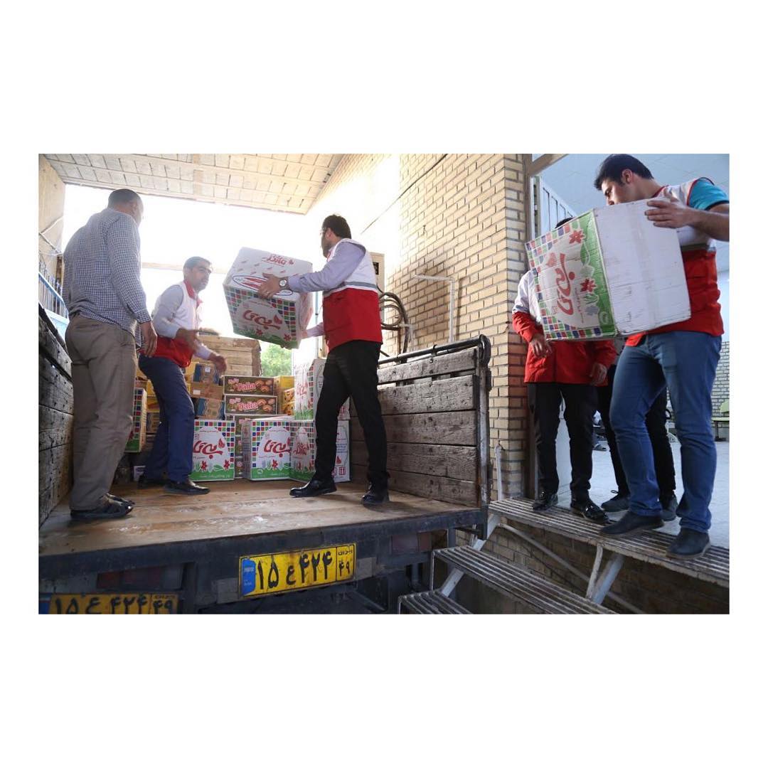 کمک مالی کارکنان شرکت پالایش گاز بیدبلند خلیج‌فارس به بازسازی مناطق سیل‌زده