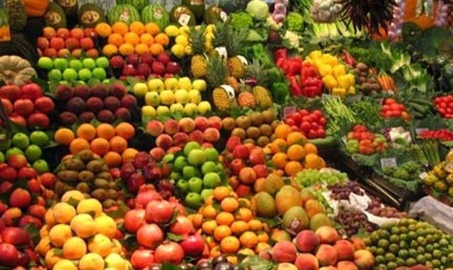 کاهش قیمت میوه در بازار عمده‌فروشی