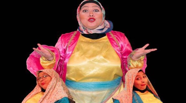 نمایش کمدی و موزیکال قمر نگو لیدی بگو در مرکز همایش طهران با ۵۰درصد تخفیف