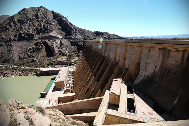 توقف آب‌گذاری کانال‌های آبیاری کشاورزی در استان گیلان