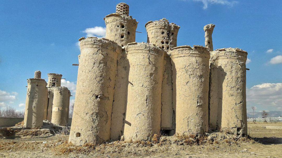مرمت برج‌های کبوترخانه اجگرد در شهرستان فلاورجان