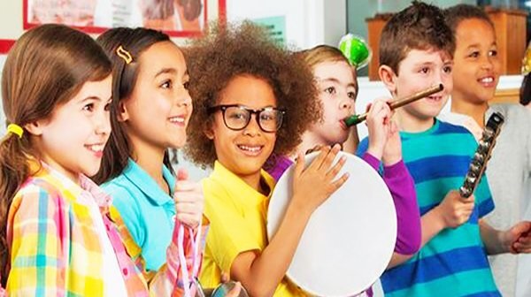 کلاس آموزش موسیقی کودکان در مدرسه موسیقی تنات با ۸۶درصد تخفیف