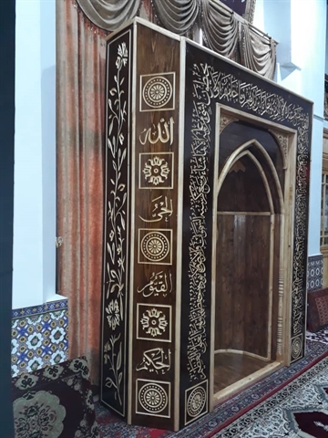 ساخت محراب چوبی مسجد «بازکیاگوراب» در لاهیجان