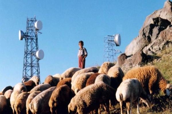پوشش ارتباطات ماهواره‌ای برای ۱۰۰۰ روستا فراهم شد