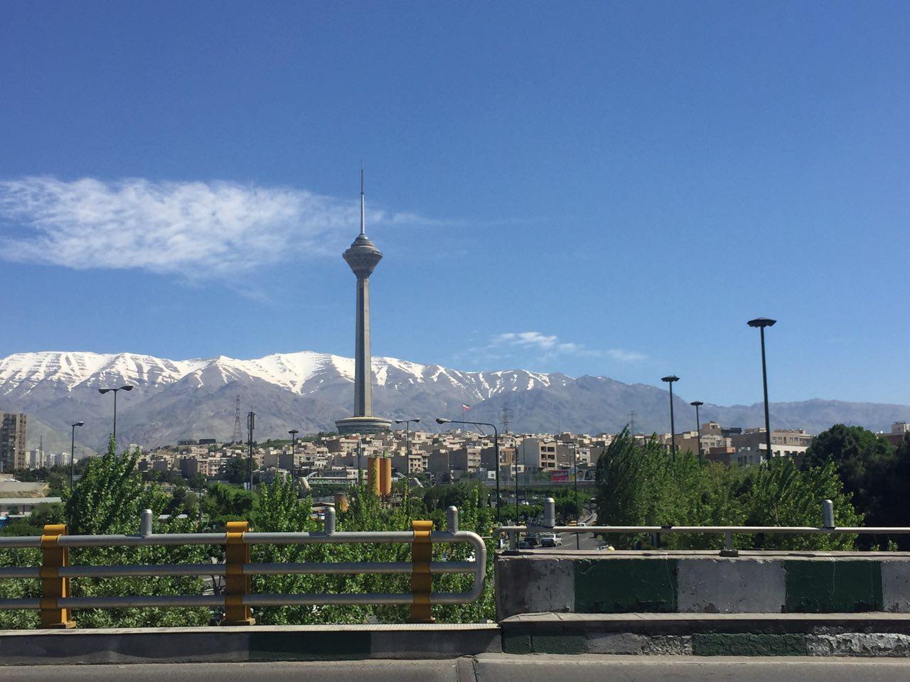 آسمان تهران غبارآلود می‌شود