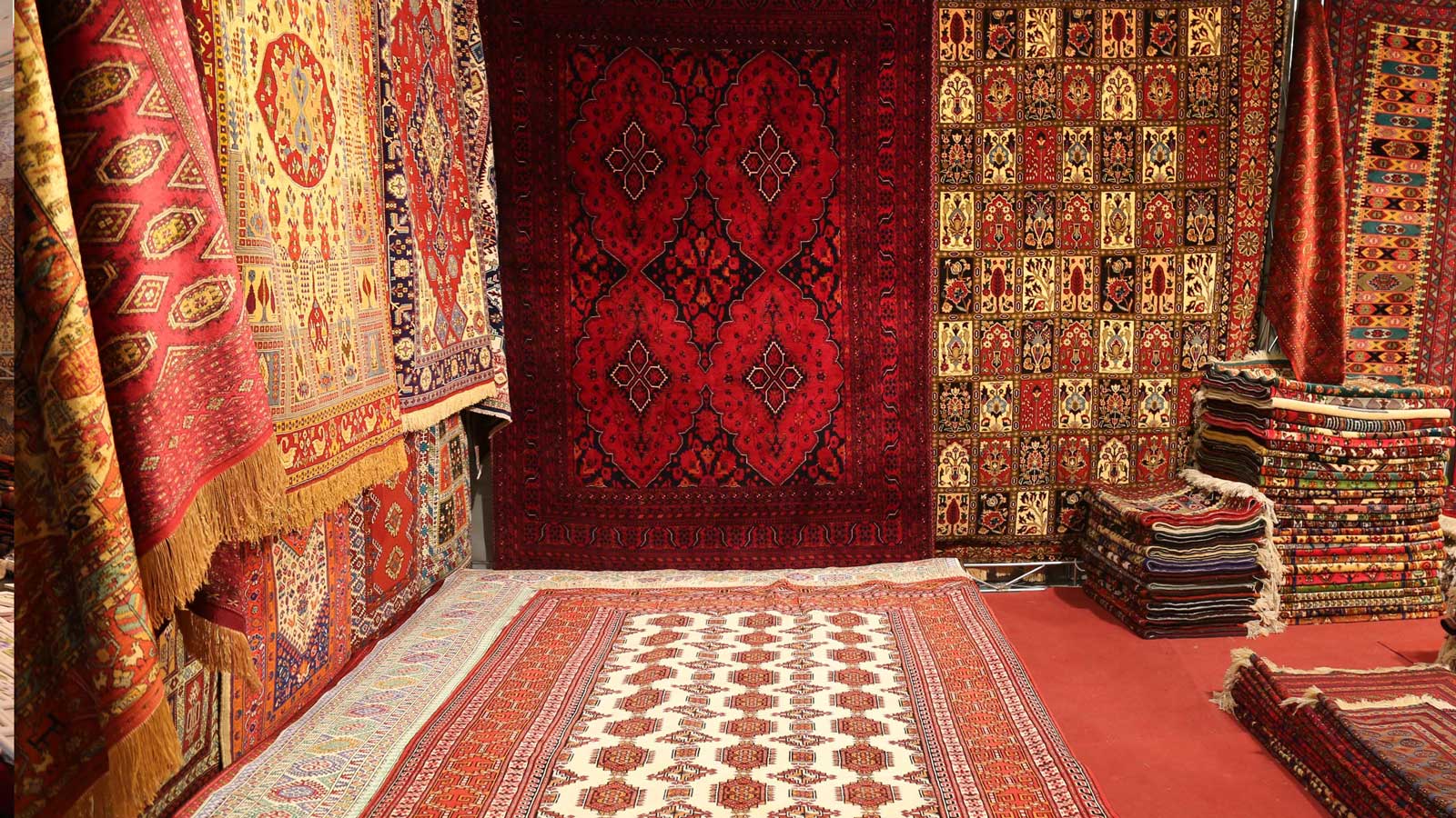 تولید ۱۳ هزار متر مربع فرش دستباف در استان مرکزی