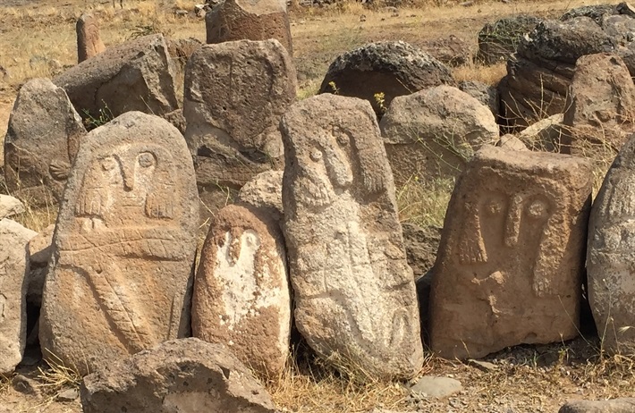 شناسایی معدن سنگ‌بری سایت باستانی شهریری در مشگین‌شهر