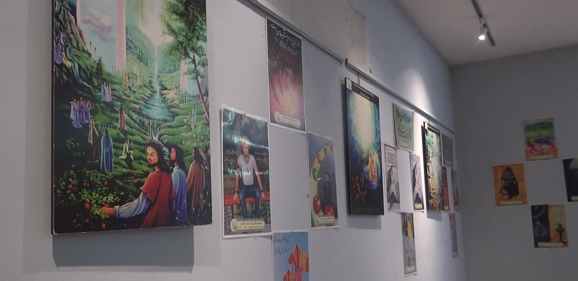 گشایش نمایشگاه آثار هنری در بیرجند
