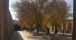 میدان تاریخی خان در یزد